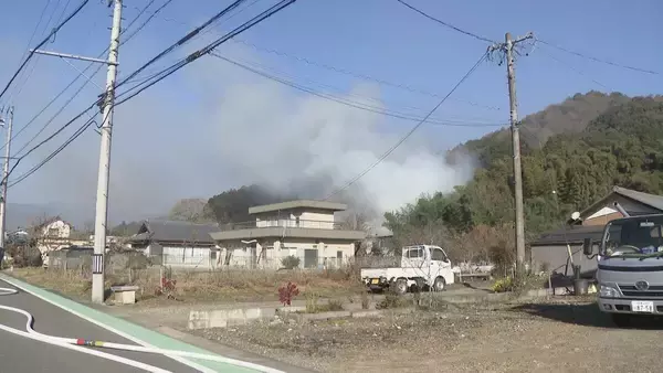 ｢黒い煙が出ている｣ 早朝にちょうちんなどを製造する工房で火災  木材や塗料などを大量に保管 きのう午後7時以降は無人 岐阜・山県市