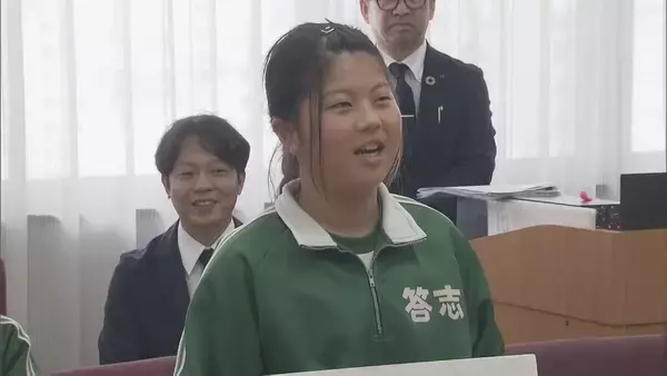 「セブン‐イレブンが小学生と商品開発 三重県｢誕生150年×出店20周年｣記念 地元のしらすが入った“おむすび”など東海3県で販売」の画像