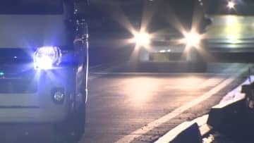 スクールバスが停車中の軽貨物車に追突　高校生１１人搬送　千葉・館山市