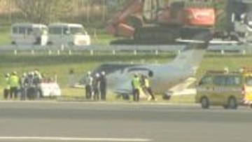 成田空港でプライベートジェットが滑走路を逸脱　空の便に影響も