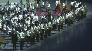 千葉県吹奏楽連盟が創立７０周年　約４千人が記念演奏　幕張メッセは拍手の渦