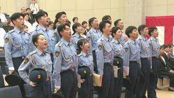 “県民に寄り添える警察官に”　千葉県警察学校で卒業式　１５人が第一線へ