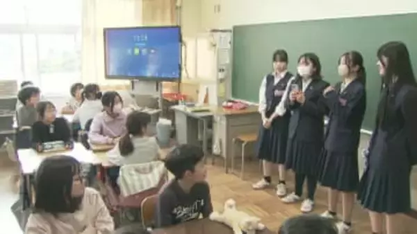 千葉・市立船橋高の生徒が「英語」の出前授業　地元の小学生と交流深める