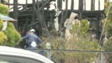 茂原の住宅火災　女性の死因は胸の刺し傷　男性は焼死　住人２人と連絡取れず