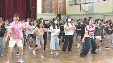 “失敗恐れず自分を表現”　千葉・松戸市の小学校で音楽とダンスの特別授業