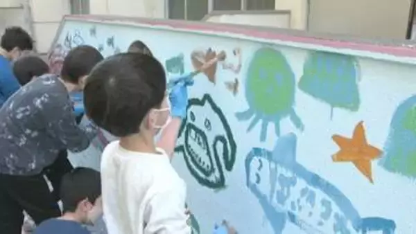 【特集】閉校の館山市立船形小学校に最後の壁画　児童たちが体育館の壁に海描く