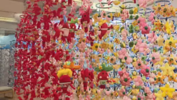 町内約３０カ所で展示も　今年で２０回目の「おんじゅくまちかどつるし雛めぐり」