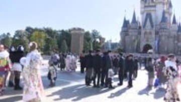 ６年ぶりＴＤＬで「二十歳の集い」　ミッキーマウスたちが祝福　千葉・浦安市