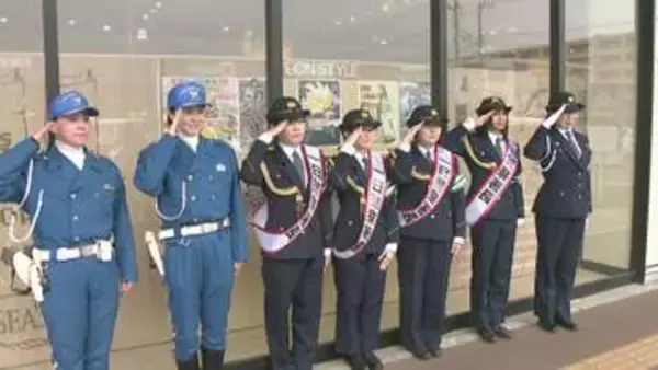 千葉・君津の高校生４人が一日警察署長　地元で買い物客に交通安全を呼びかけ