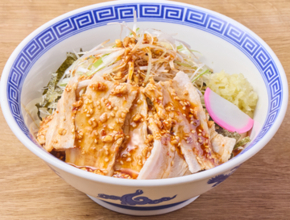 濃厚ごまだれ×油淋ダレ　豚しゃぶどっさり冷やし麺が夏限定で登場