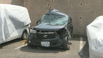 飲酒運転で信号無視か　３人死傷事故で１８歳男逮捕　千葉・四街道市