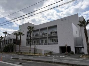 「このままでは職員給料が払えなくなる」経営難で病床削減、再編計画前倒しへ　周防大島の町病院事業