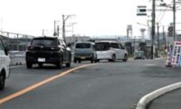 慢性渋滞解消へ時差式信号　広島市東区の芸備線旧中山踏切そば県道交差点