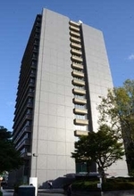 「女子トイレの中を見たかった」　広島県警本部の女性用トイレに侵入、男性職員を書類送検