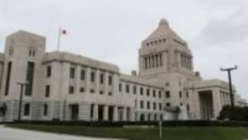 カキ養殖業者の経営継続を支援、首相が国会答弁で方針　大量死問題で