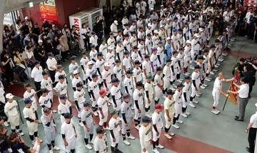 夏の高校野球広島大会開幕　開幕試合は雨のため順延