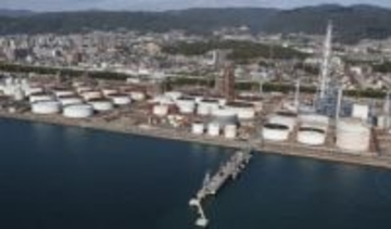 山口県の徳山下松港で見つかった不発弾処理、空気の泡の防護壁「バブルカーテン」活用へ　国内初