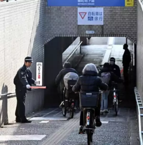 「猛スピードの自転車が怖い」 死者が出た地下道、対策どうする　広島市