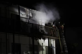 【火事】「2階が燃えている」と119番　広島市安芸区の集合住宅、消防車15台出動