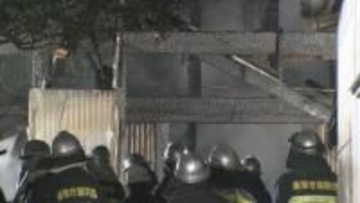 空き家を全焼する火事　付近の民家にも延焼　 岐阜県海津市