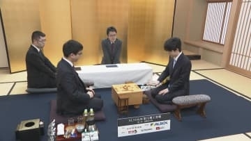 藤井六冠の５連覇かかる　王将戦第４局を前に検分