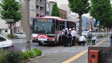 路線バスと軽乗用車の接触事故　乗客の男女2人軽傷　岐阜市