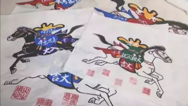 高山市で夏の風物詩「絵馬市」　福を呼び込む「紙絵馬」買い求める