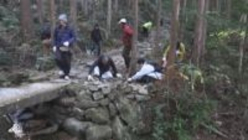 年末年始に向けて　熊野古道でボランティアが清掃活動　三重・紀北町