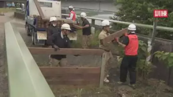 木材、ドローン、SNSなど活用　大雨や台風のシーズン前に災害対応訓練　浸水や避難を想定　岐阜