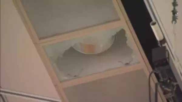 武道館で天井からカバー落下　破片が女性の右手首にあたる　当時館内では空手の大会が行われる　愛知・岡崎市