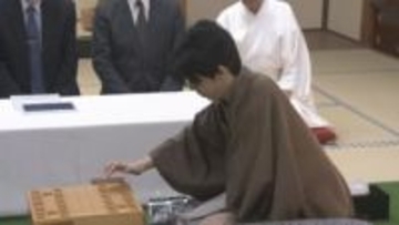 5連覇目指す藤井聡太六冠　王将戦第2局が始まる　京都市