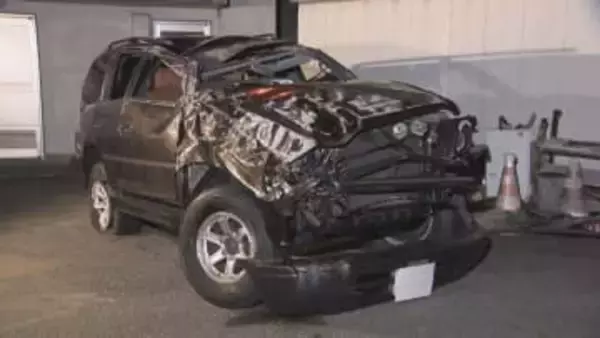 東海環状自動車道で乗用車が横転し女性死亡　３人重軽傷　愛知・瀬戸市