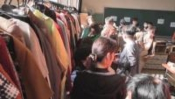 閉校した小学校で「環境問題」について考えるバザー開催　三重・尾鷲市