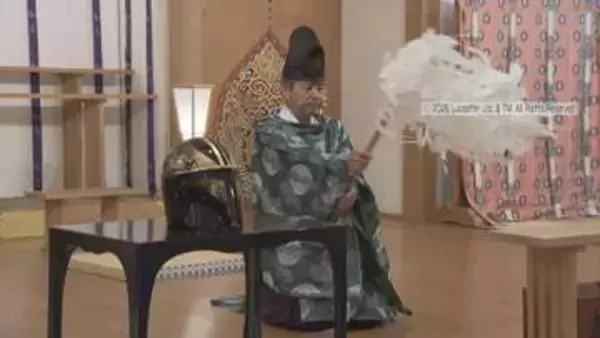 スター・ウォーズ最新作のヒット祈願　輪島塗のヘルメットを多度大社に奉納　三重・桑名市