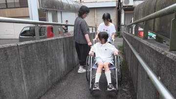 小学生が車椅子の操作を学ぶ体験　高齢者や障害者への理解深める　三重・尾鷲市