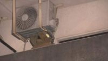 マンションの1部屋が燃える　住民とみられる男性が重体か　名古屋・名東区