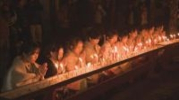 “白いろうそく”で良縁願う　冬の風物詩「三寺まいり」 飛騨市古川町