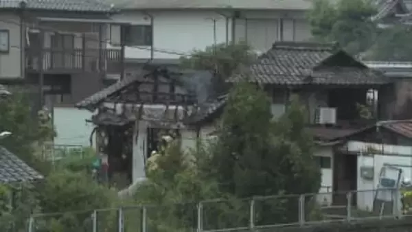 木造住宅2棟が焼ける火事　けが人なし　岐阜市
