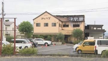 ケーキ店火災現場から携行缶　警察は殺人・放火の疑いで捜査　岐阜・本巣市