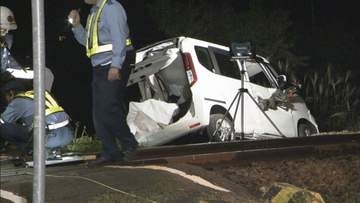 踏切で列車と軽乗用車が衝突　車の運転手死亡　ＪＲ高山線