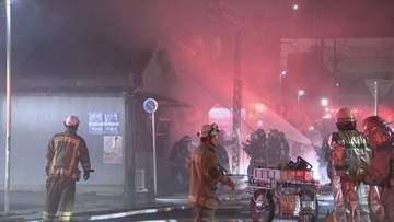 「民家が燃えている…」　深夜の火事で高齢男女２人重体　名古屋・中川区