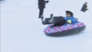 子どもたちの歓声響く…“最後の雪上運動会”岐阜・高山市の岩滝小学校