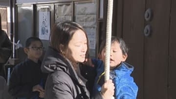 「来年もいい1年に」昼間に鐘をつく“おおみそかの鐘”　愛知・豊橋市の普門寺