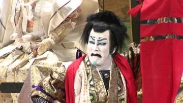 地元で守られる「地歌舞伎」　花形役者・尾上右近さんが助っ人に　岐阜・東白川村