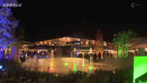 三井アウトレットパーク 岡崎　クリスマス仕様のショー開催でロマンチックな夜　愛知・岡崎市