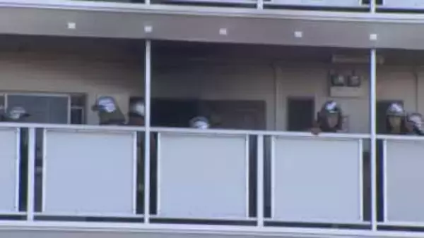 集合住宅で火事　消防車など20台が出動　けが人なし　名古屋市中村区