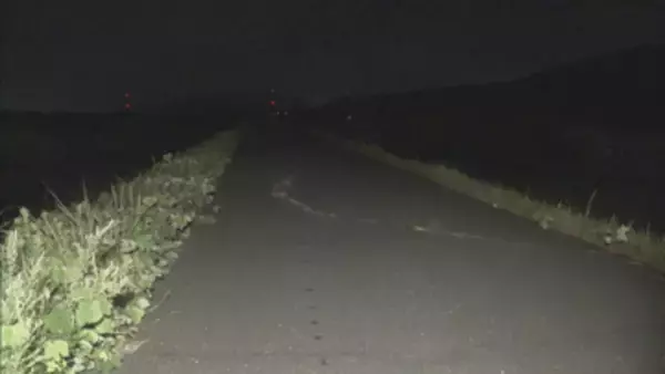 ２９日　愛知県豊川市の堤防道路　自転車男子高校生（１８）が軽自動車にはねられ頭蓋骨を折るけが　軽自動車の運転手を現行犯逮捕