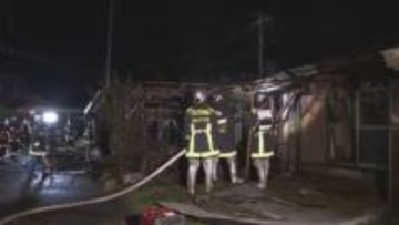 市営住宅の部屋が全焼するなどの火事　焼け跡から2人の遺体　住人の高齢夫婦か　愛知・津島市