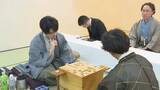 「“2時間遅れ”異例対局　藤井六冠が敗れる　王位戦七番勝負は2勝2敗のタイに」の画像1