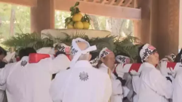 五穀豊穣や無病息災願い・・・大鏡餅奉納　熱田神宮